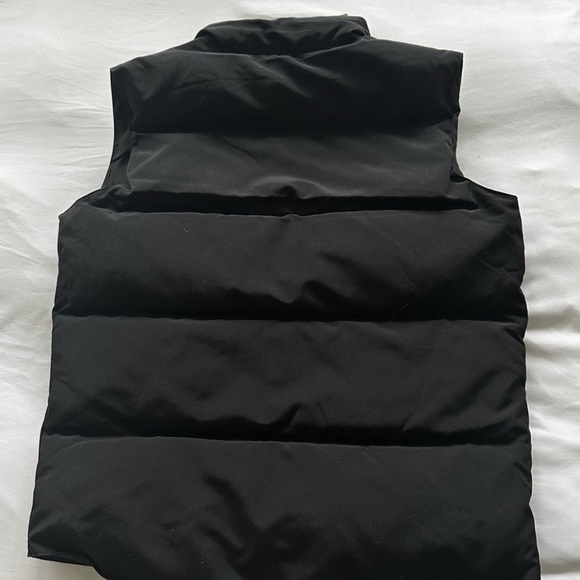 - Canada goose vest - Picture 3 of 3